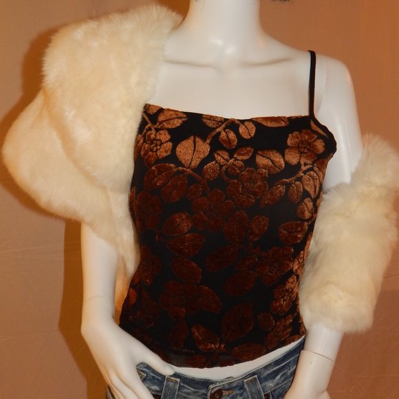 Tena Rae Custom OFF WHITE FAUX FUR COVER - Picture 3 of 8